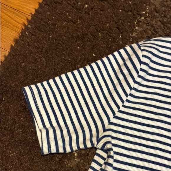 Zara Blue and White Striped Short Sleeve Tee - Picture 4 of 11